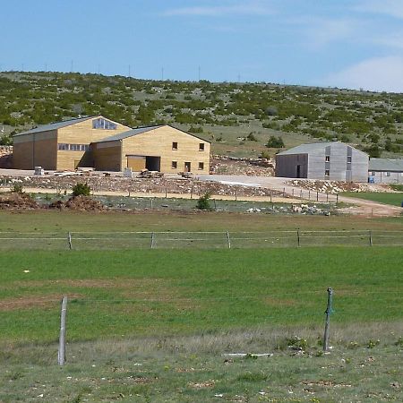 Les Ecuries Du Mejean Meyrueis Exterior photo